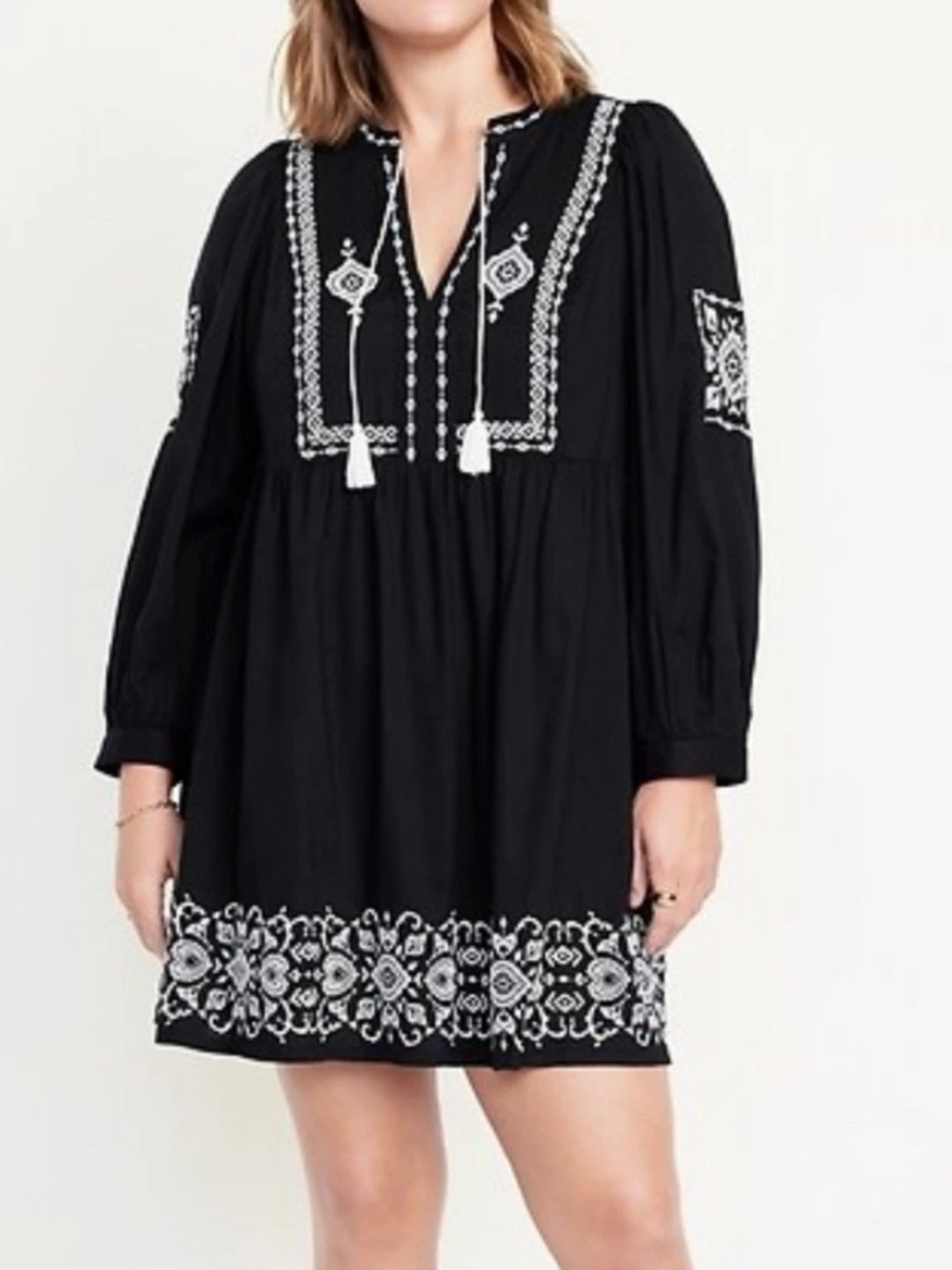 OLD NAVY Long Sleeves Embroidered Mini Swing Dress Black Size M Boho Tie Tassel